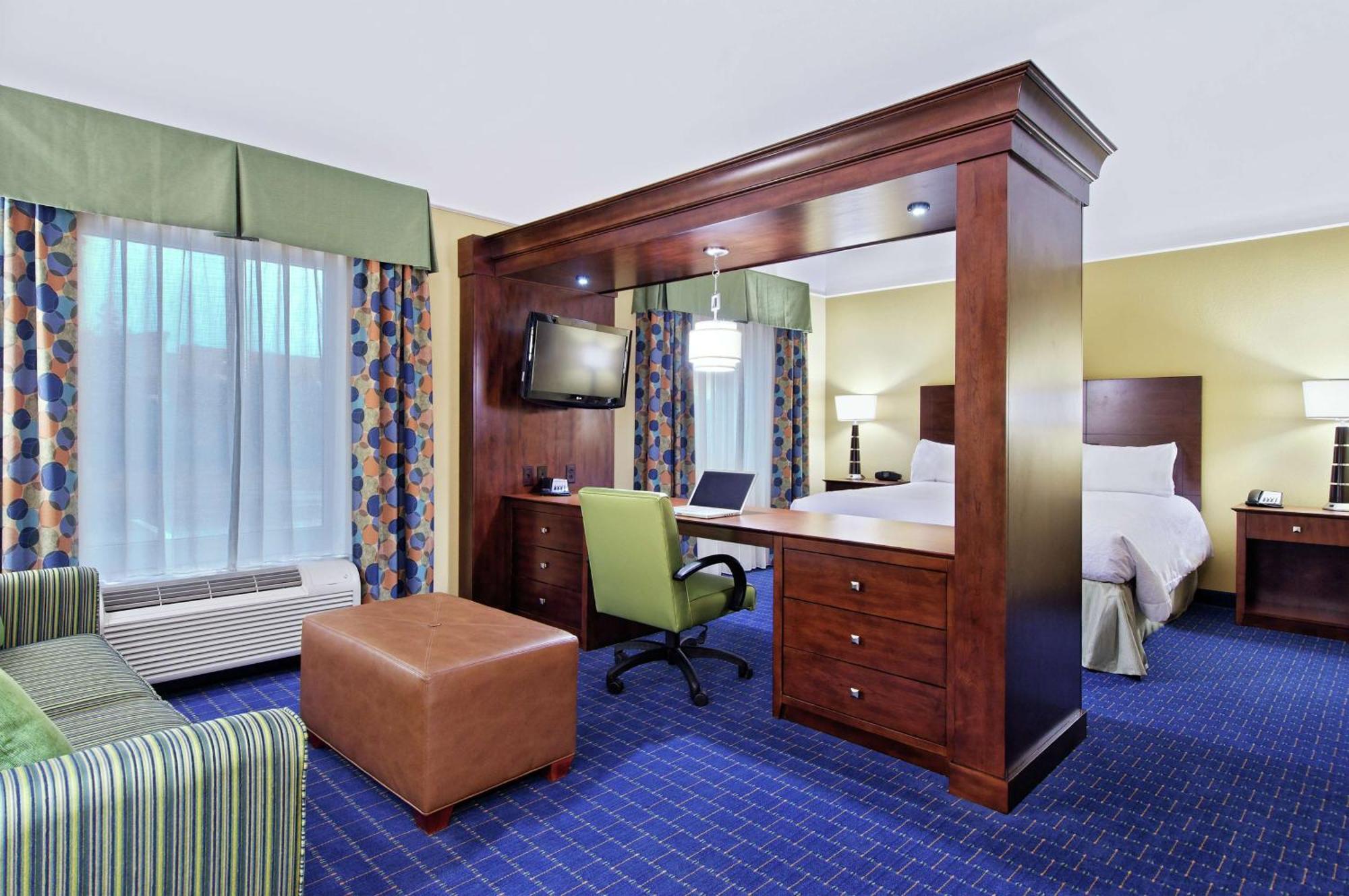 Hampton & Knoxville-turkey Creek Farragut Hotel